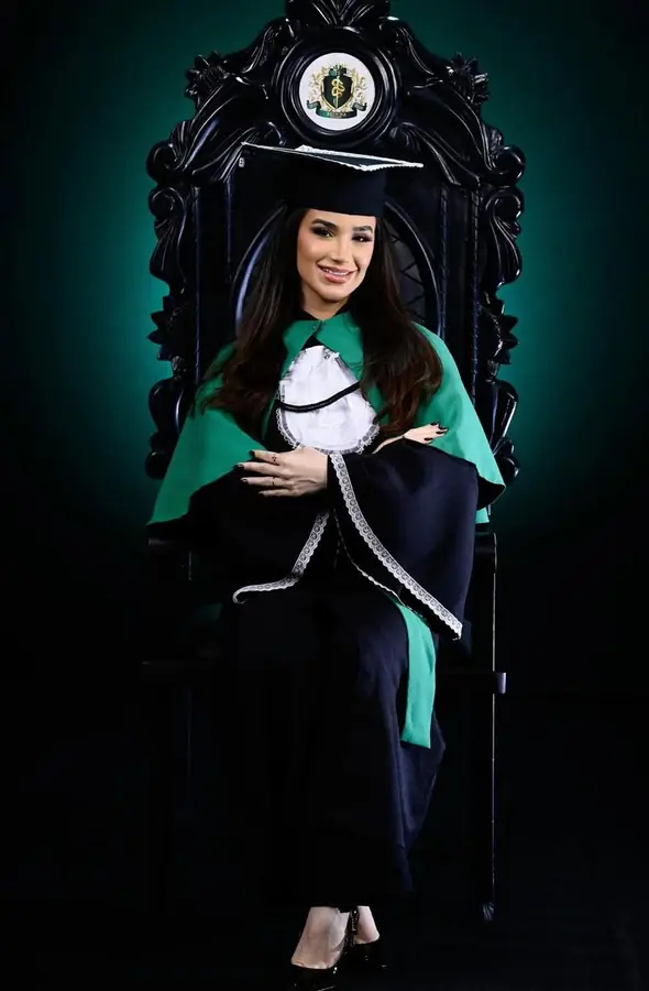 Dra. Rafaely Bandeira em sua formatura em Medicina